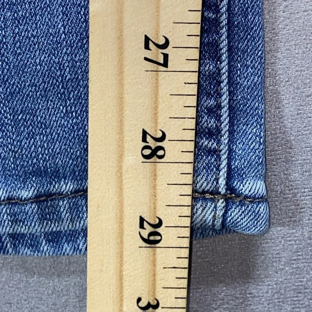 Lee Denim Jeans 32x29 Light Blue Wash Classic‎ Fit Five Pocket Distressed Casual